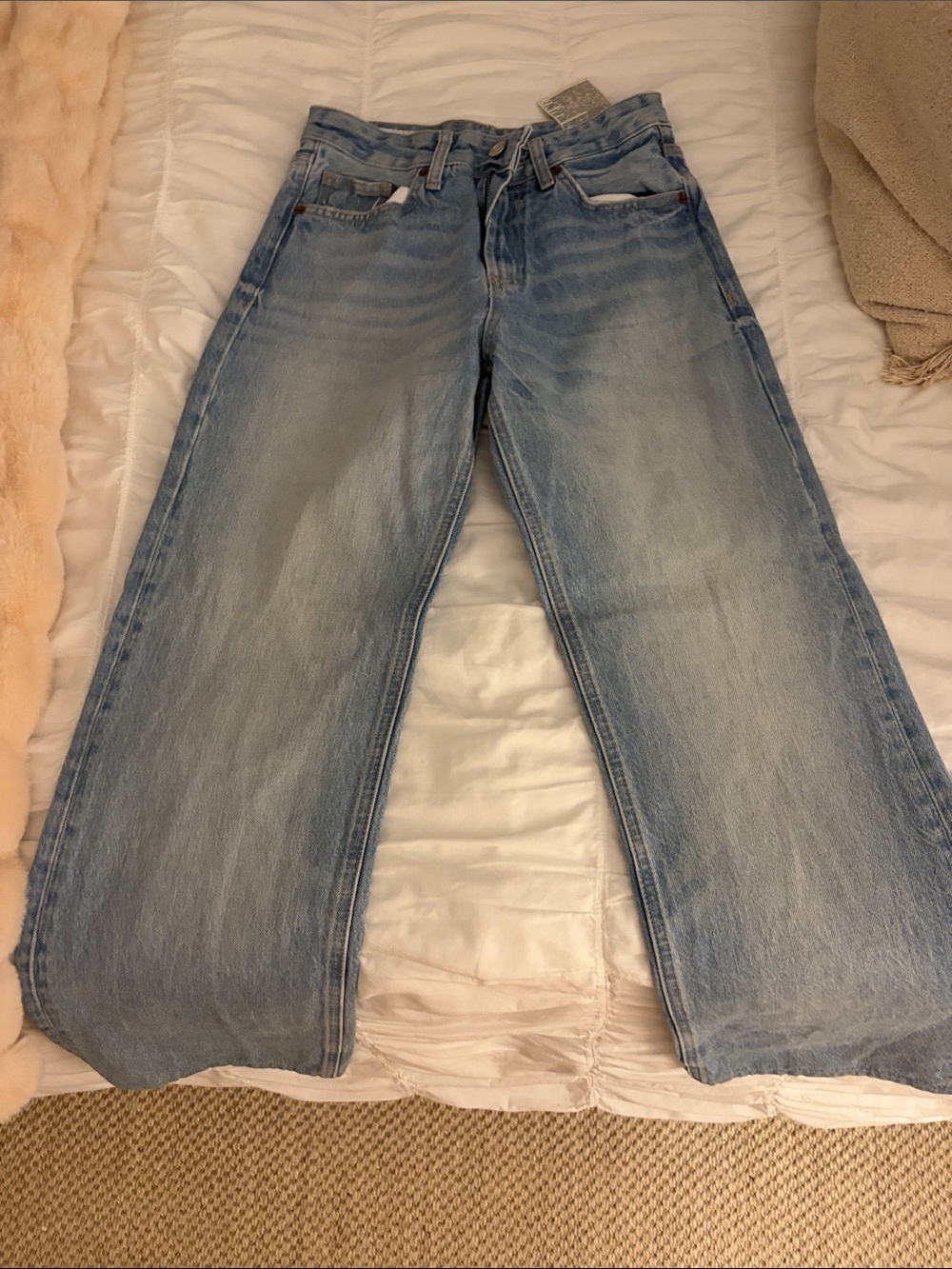 Zara light wash jeans size 2